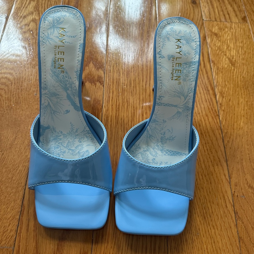 Kayleen Los Angeles sandals mules blue patent leather